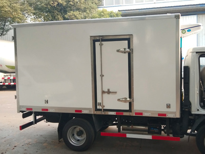 東風(fēng)國六冷藏車報價-程力專汽冷藏車在哪里買