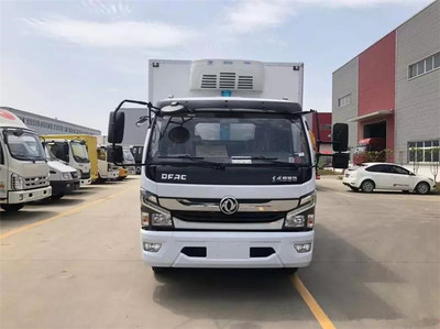 邯鄲市東風(fēng)多利卡D7蔬菜水果冷藏車 5.2米廂體保鮮運輸?shù)氖走x